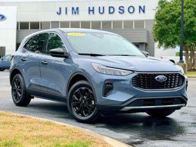 2023 Ford Escape - Photo 2