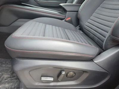2026 Ford Explorer — photo 12 view