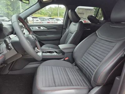 2026 Ford Explorer — photo 33 view