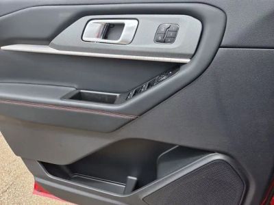 2026 Ford Explorer — photo 14 view