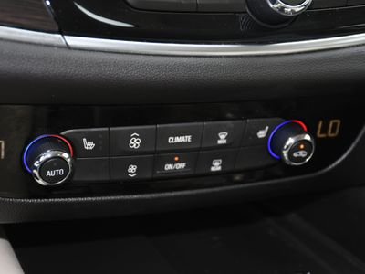 2015 Acura MDX - Photo 13