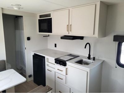 2026 Grand Design Transcend One - Photo 8