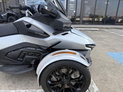 2025 Can-Am Spyder RT Limited Dark Wheels - Photo 9