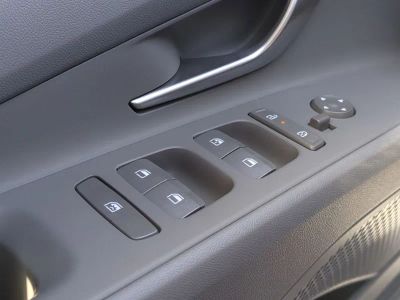 2026 Hyundai ELANTRA — photo 28 view