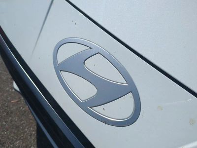 2026 Hyundai ELANTRA — photo 13 view