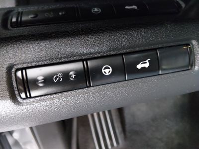 2025 Nissan Pathfinder — photo 13 view