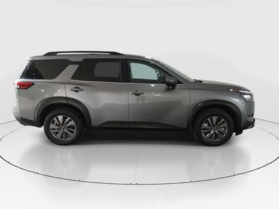 2025 Nissan Pathfinder — photo 8 view
