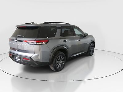 2025 Nissan Pathfinder — photo 7 view