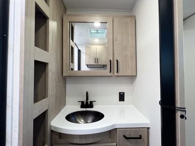 2026 Grand Design IMAGINE - Photo 20