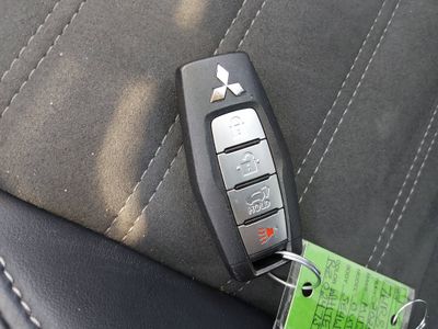 2024 Mitsubishi Outlander - Photo 15