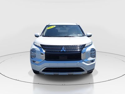 2024 Mitsubishi Outlander - Photo 2