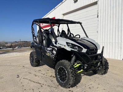 2025 Kawasaki Teryx4 S LE — side profile view