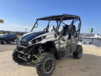 2025 Kawasaki Teryx4 S LE — rear three-quarter view