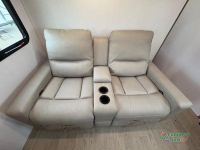2026 Coachmen RV Freedom Express - Photo 11