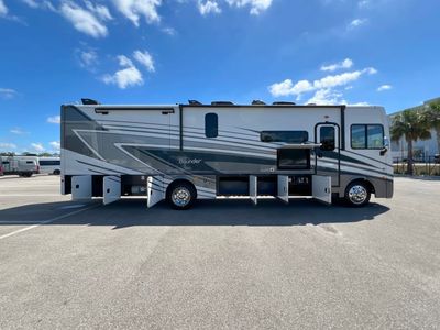 2024 Fleetwood BOUNDER - Photo 27