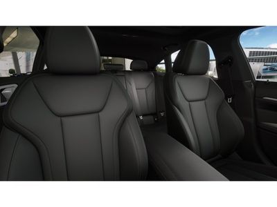 2026 BMW i4 - Photo 11