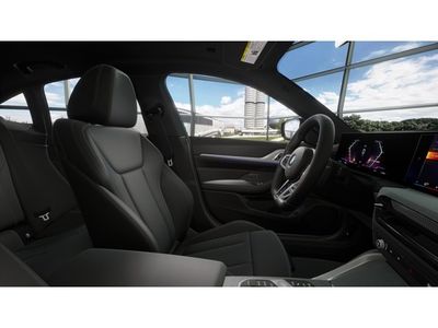 2026 BMW i4 - Photo 9