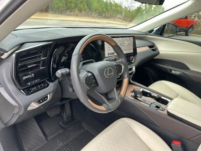 2024 Lexus RX - Photo 18