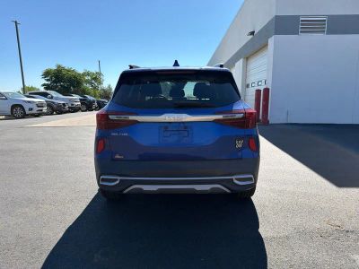 2022 Kia Seltos — detail view