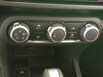 2023 Nissan Kicks - Photo 18