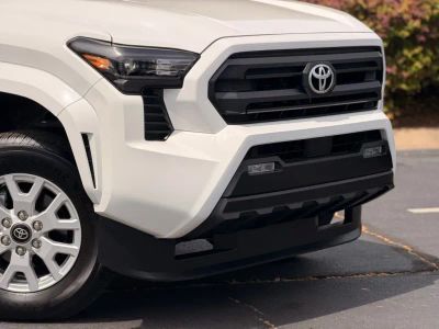 2024 Toyota Tacoma - Photo 6
