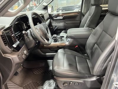 2026 Chevrolet Silverado 1500 — photo 9 view
