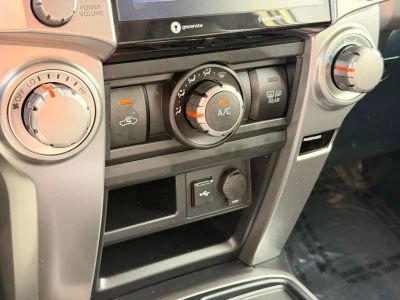 2022 Toyota 4Runner - Photo 32