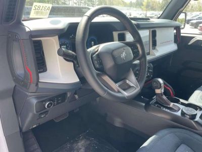 2026 Ford Bronco — photo 13 view