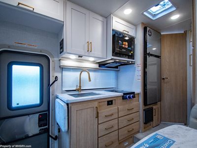 2026 Thor Motor Coach Chateau - Photo 13