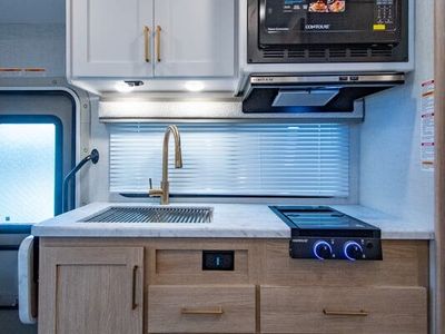 2026 Thor Motor Coach Chateau - Photo 14