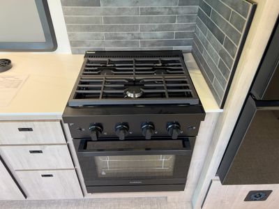 2026 Grand Design LINEAGE SERIES F - Photo 13