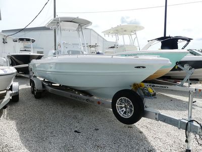 2024 ALK2 Powerboats 25 CRX — front three-quarter view