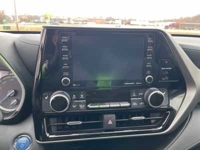 2022 Toyota Highlander - Photo 11