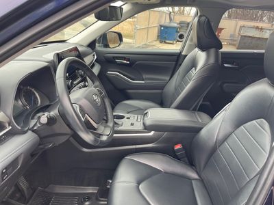 2022 Toyota Highlander - Photo 9