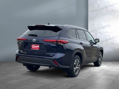 2022 Toyota Highlander - Photo 6