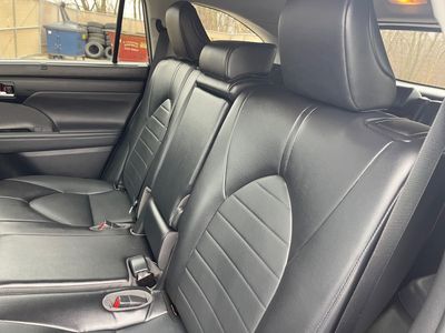 2022 Toyota Highlander - Photo 18