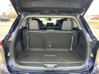 2022 Toyota Highlander - Photo 17