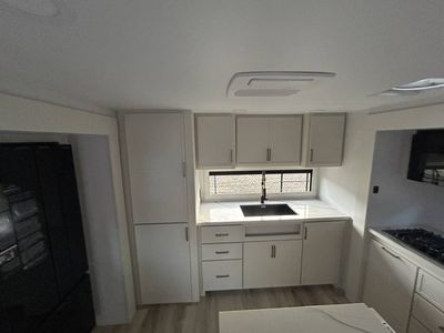 2026 Brinkley MODEL I - Photo 9