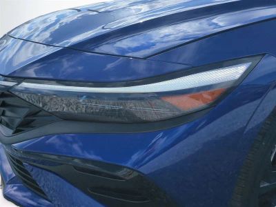 2026 Hyundai ELANTRA — photo 10 view