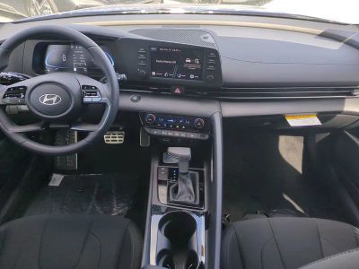 2026 Hyundai ELANTRA — photo 16 view