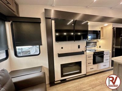 2025 Forest River RV Cherokee Arctic Wolf Suite - Photo 19