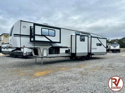 2025 Forest River RV Cherokee Arctic Wolf Suite - Photo 9