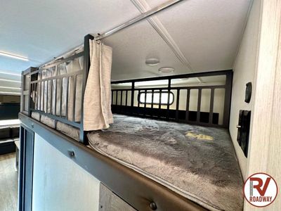 2025 Forest River RV Cherokee Arctic Wolf Suite - Photo 33