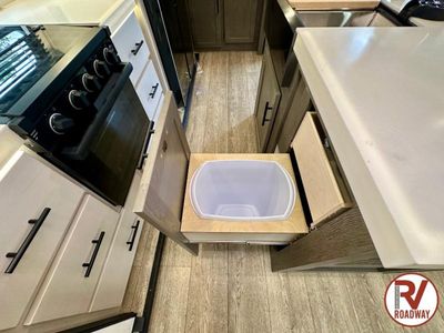 2025 Forest River RV Cherokee Arctic Wolf Suite - Photo 23