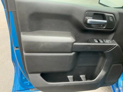 2023 Chevrolet Silverado 1500 — photo 15 view