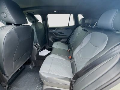 2026 Volkswagen Tiguan — photo 20 view