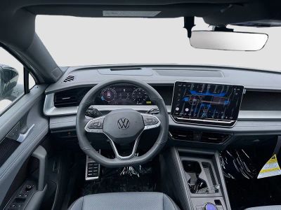 2026 Volkswagen Tiguan — photo 17 view