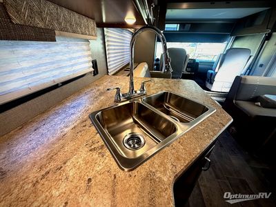 2018 Winnebago Intent - Photo 9