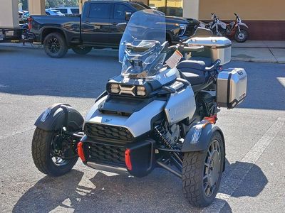 2025 Can-Am Canyon XT - Photo 4