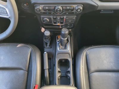 2023 Jeep Wrangler — photo 21 view